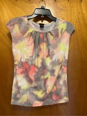 Ann Taylor Multicolor Pleated Cap-Sleeve Camisole in Pink, Yellow & Gray